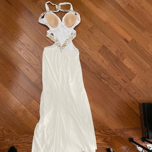 STUNNING White Tony Bowls PROM Dress - Picture 14 of 16